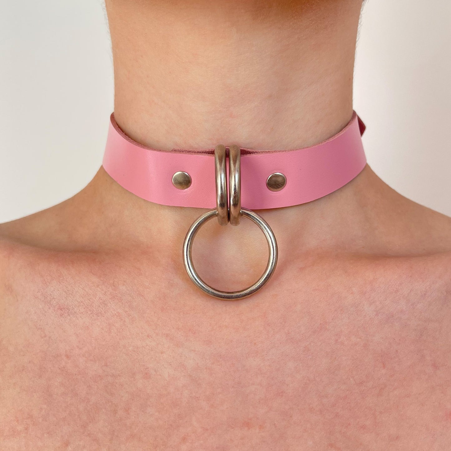 Twin Leather Collar with Bondage Ring - Pink