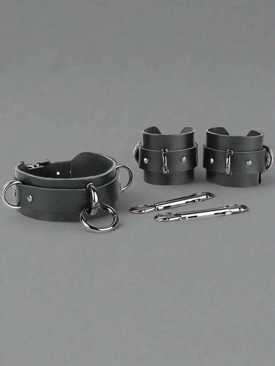 BDSM Kit Leather Collar with Ring and Handcuffs with Carabiners