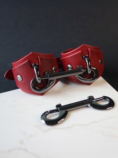 BDSM Kit Bondage Collar with Handcuffs